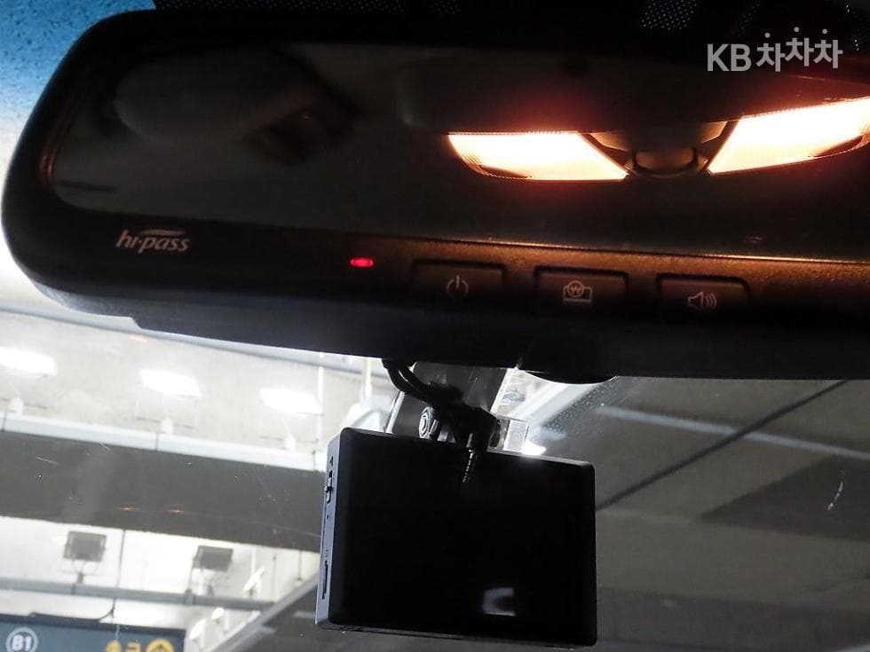 KG Mobility RextonW7-seater (Limousine) 4WD RX7 Luxury - 17