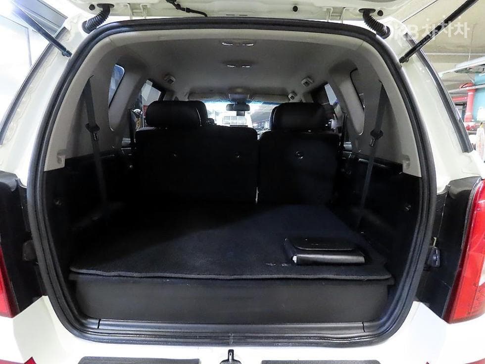 KG Mobility RextonW7-seater (Limousine) 4WD RX7 Luxury - 18