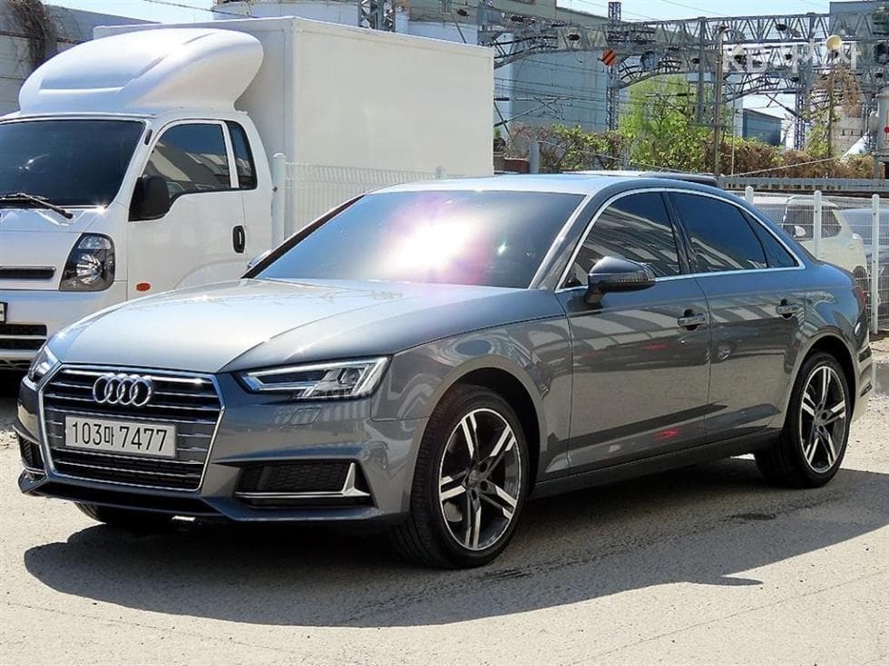 Audi A4 (B9) 40 TFSI Premium - Image 1
