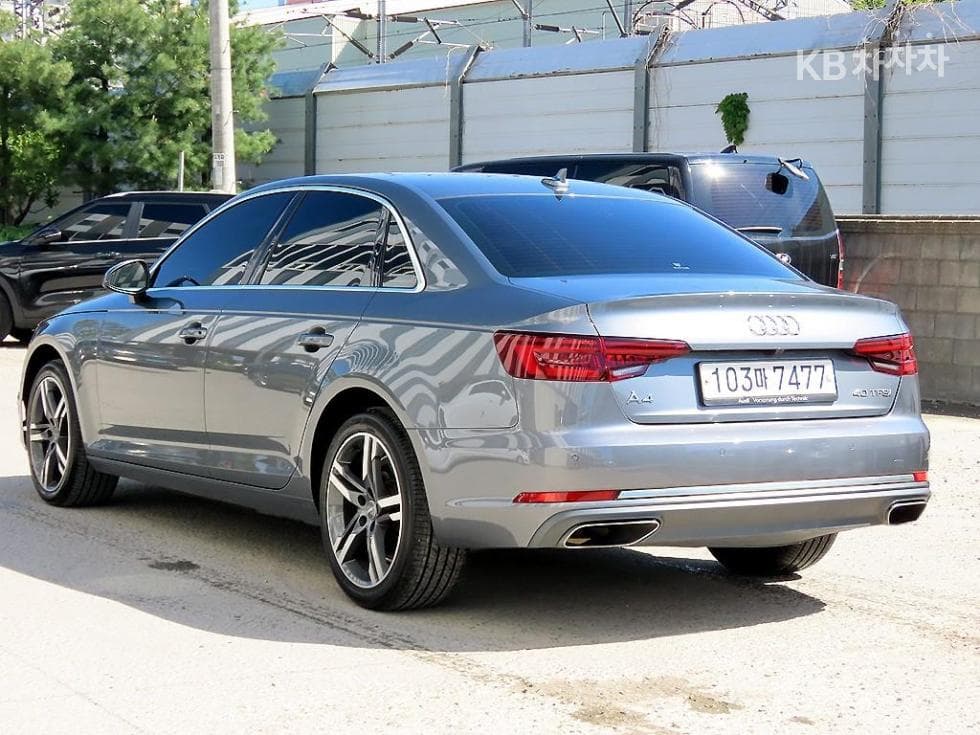 Audi A4 (B9)40 TFSI Premium - 3