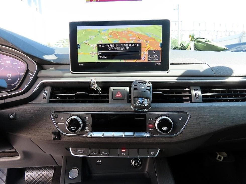 Audi A4 (B9)40 TFSI Premium - 13