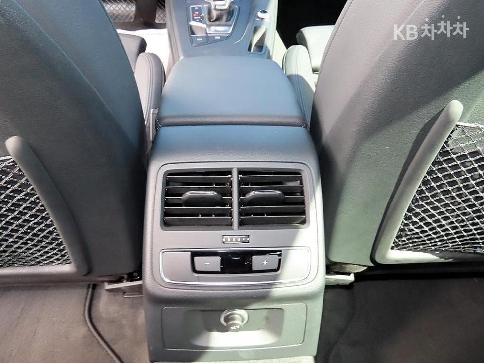 Audi A4 (B9)40 TFSI Premium - 17