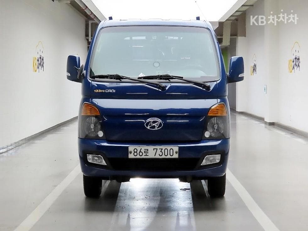 Hyundai Porter 2 Extra Long Super Cab CRDi Modern - Image 1