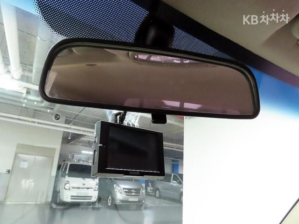 Hyundai Porter 2Extra Long Super Cab CRDi Modern - 16