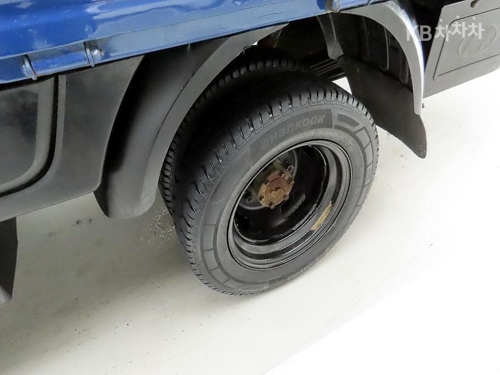 Hyundai Porter 2Extra Long Super Cab CRDi Modern - 19