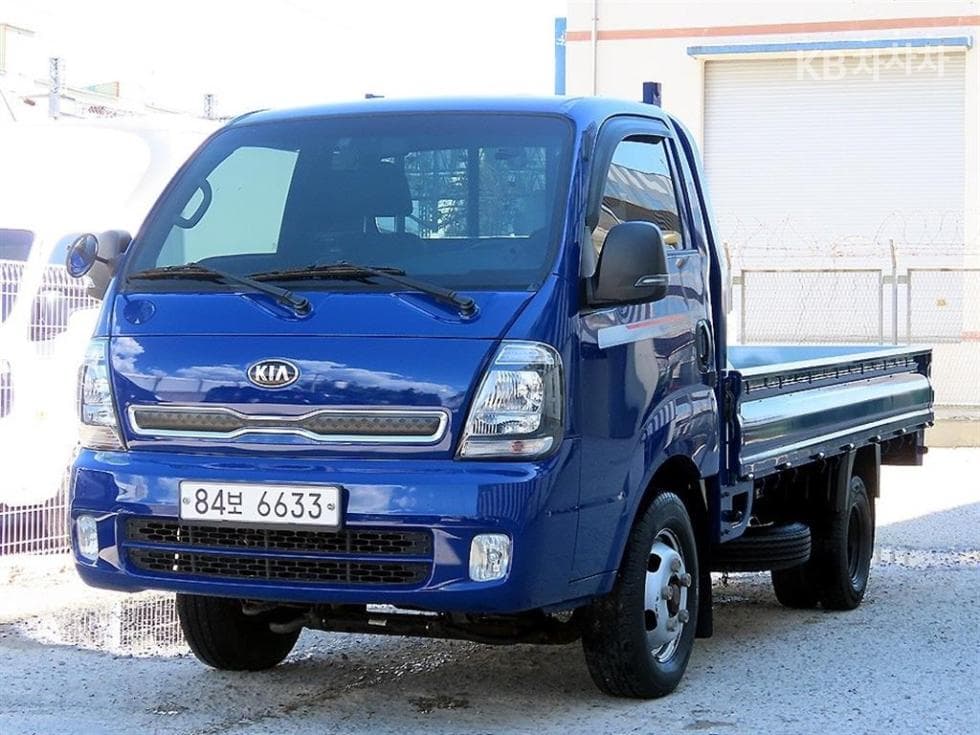 Kia The New (facelift) Bongo 3 (light truck) 1.2Ton 표준캡 Extra Long 2WD GL - Image 1