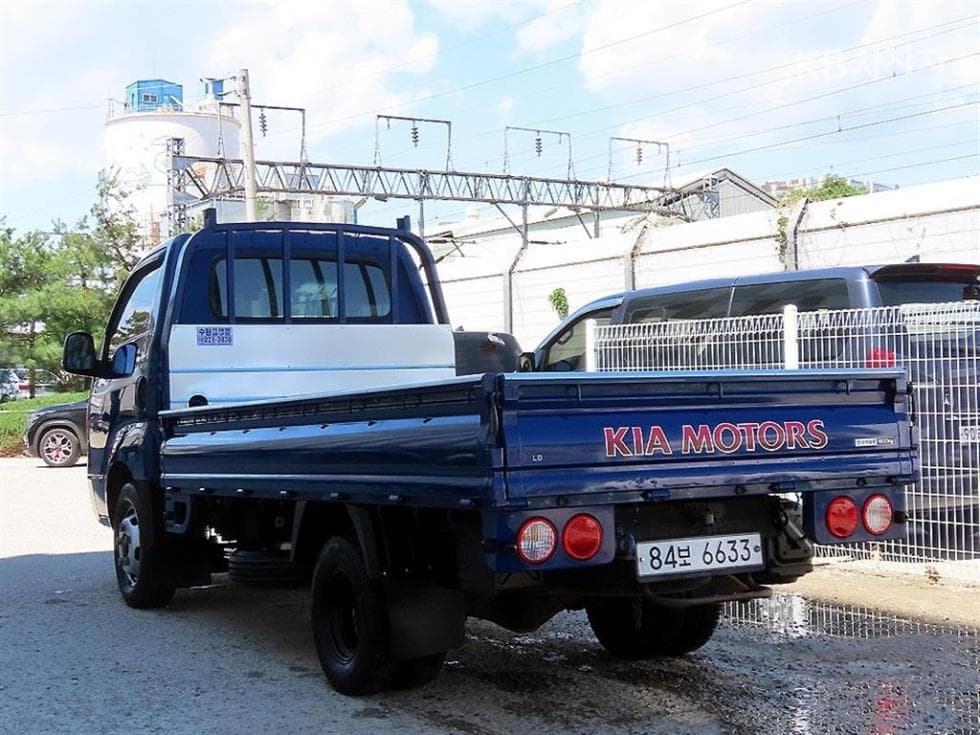 Kia The New (facelift) Bongo 3 (light truck)1.2Ton 표준캡 Extra Long 2WD GL - 3