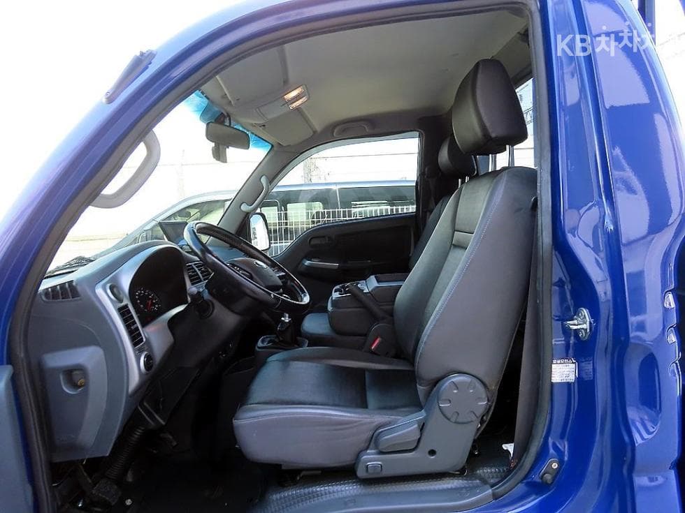 Kia The New (facelift) Bongo 3 (light truck)1.2Ton 표준캡 Extra Long 2WD GL - 6