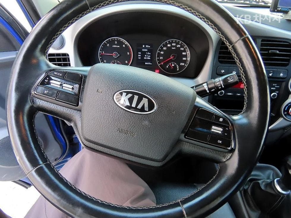 Kia The New (facelift) Bongo 3 (light truck)1.2Ton 표준캡 Extra Long 2WD GL - 8