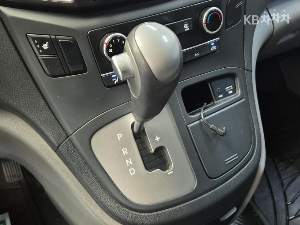 Hyundai Grand Starex3Seater승 Van Smart - 8