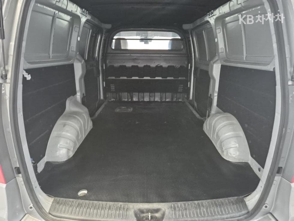 Hyundai Grand Starex3Seater승 Van Smart - 16