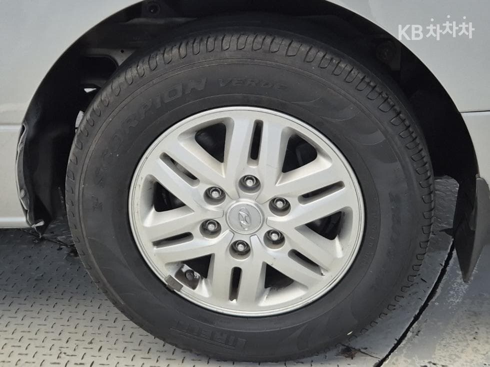 Hyundai Grand Starex3Seater승 Van Smart - 18
