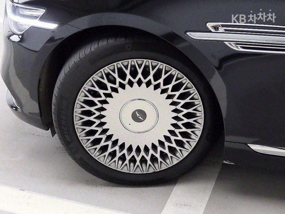 Genesis G903.8 GDi AWD Prestige - 19