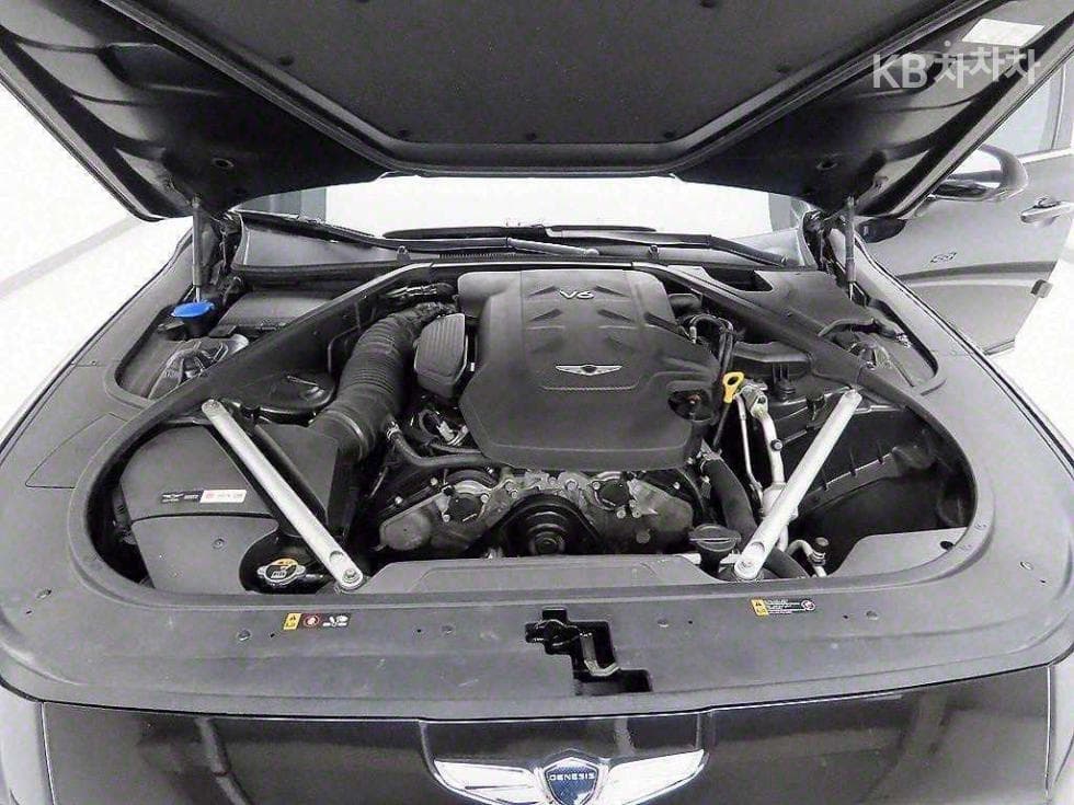 Genesis G903.8 GDi AWD Prestige - 20