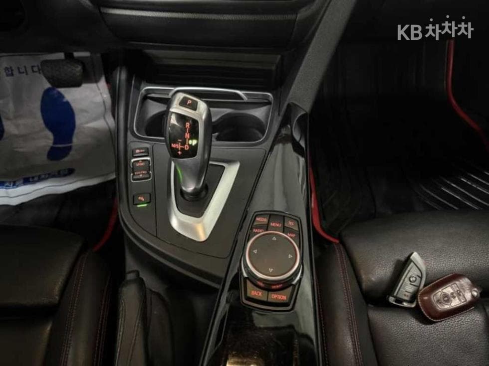 BMW 4시리즈 (F32)420d 그란Coupe F36 xDrive - 13