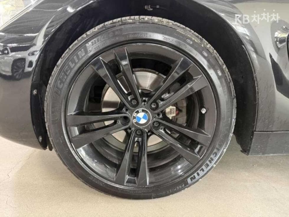 BMW 4시리즈 (F32)420d 그란Coupe F36 xDrive - 17