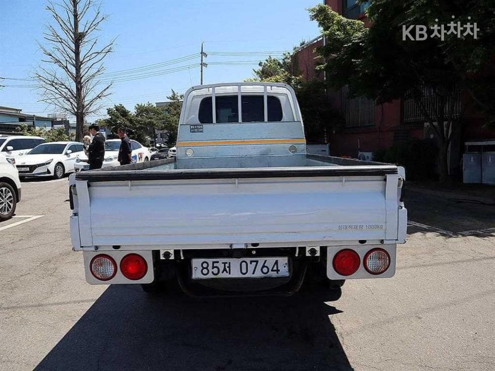 Kia Bongo 3 (light truck)1 Ton King Cab Extra Long CRDi Luxury - 3