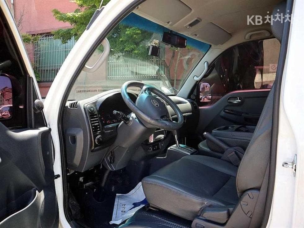 Kia Bongo 3 (light truck)1 Ton King Cab Extra Long CRDi Luxury - 5