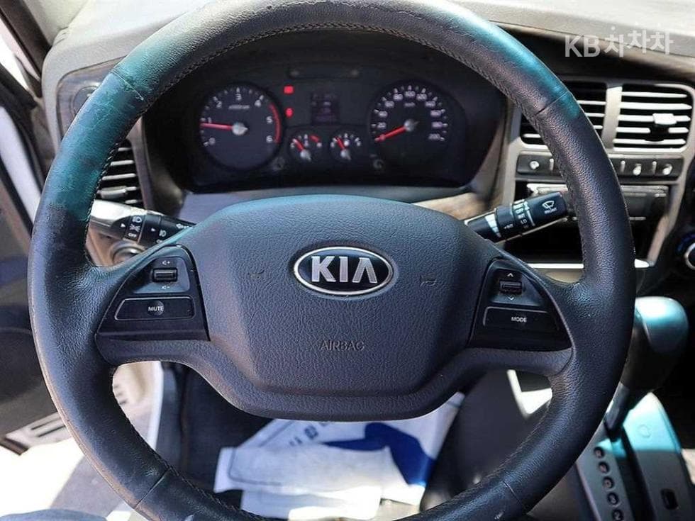 Kia Bongo 3 (light truck)1 Ton King Cab Extra Long CRDi Luxury - 8