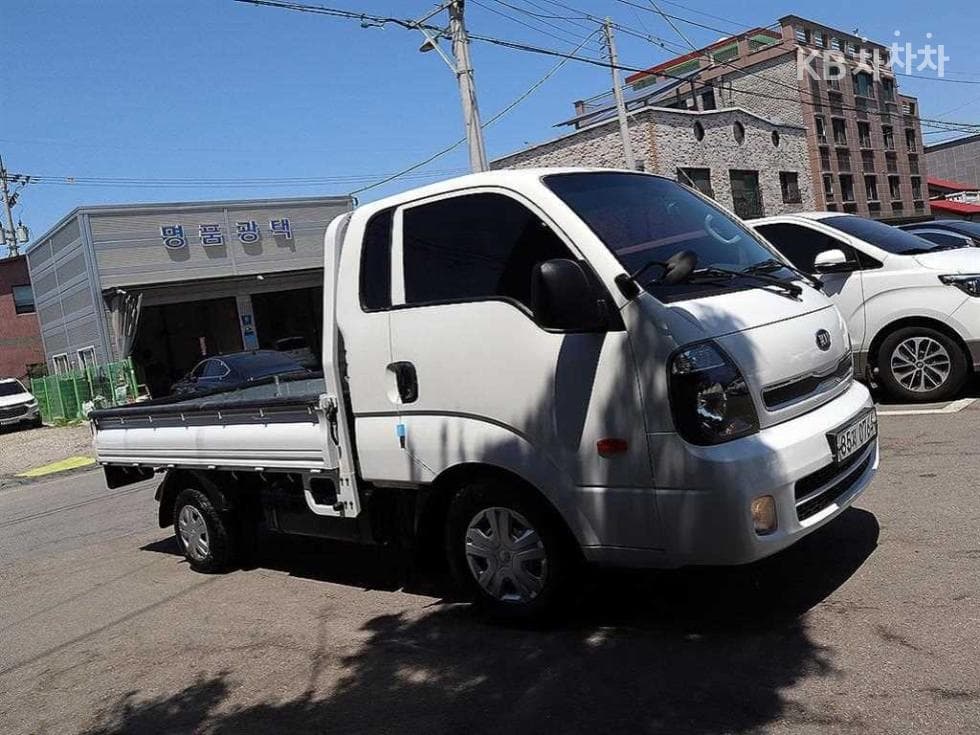Kia Bongo 3 (light truck)1 Ton King Cab Extra Long CRDi Luxury - 20