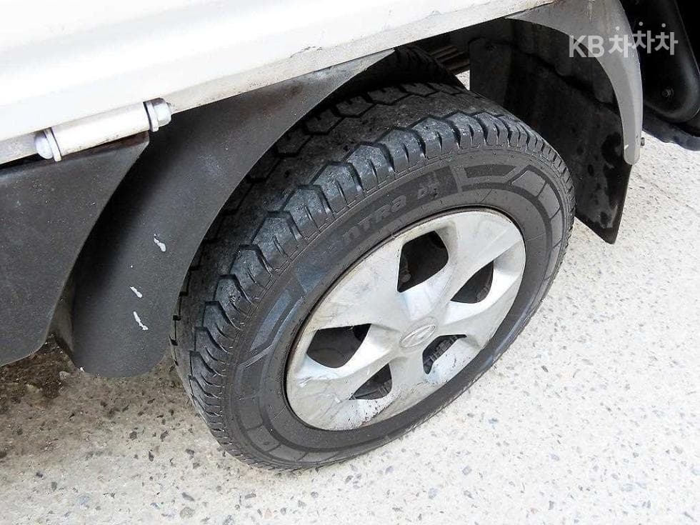 Хюндай Porter 2Удължено междуосие Двойна Кабина CRDi Smart - 17