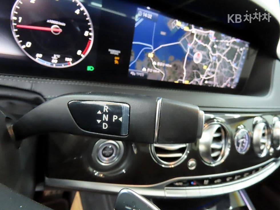 Mercedes-Benz New S-ClassS350 d 4MATIC W222 - 10