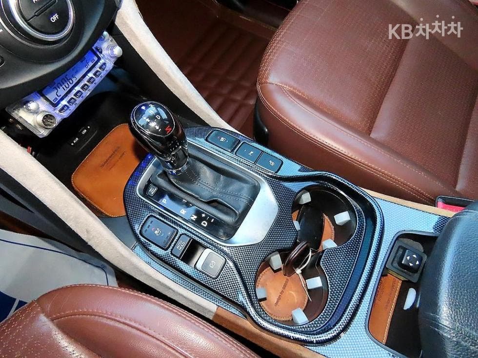 Хюндай Санта Фе DMХонда R-двигател 2.0 дизел 4x4 EXCLUSIVE Стандартен - 10