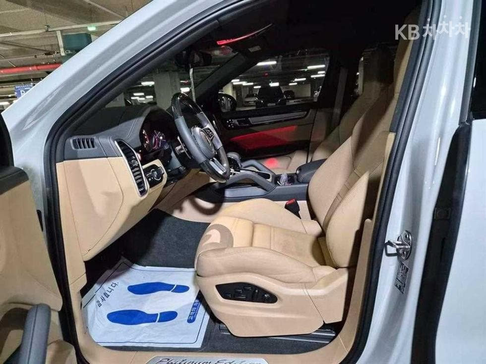 Porsche Cayenne(9Y0)3.0 Coupe Standard - 6