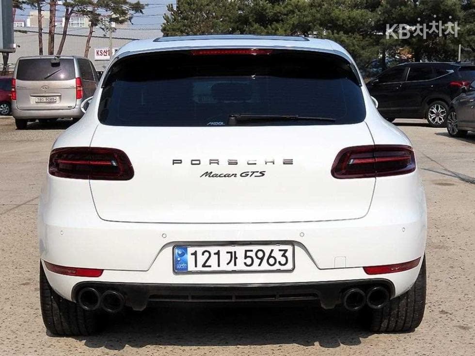 Porsche 마칸3.0 GTS - 4