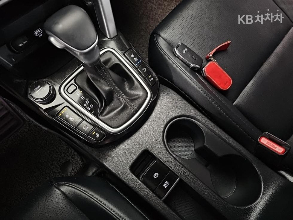 Kia Seltos1.6 Gasoline Turbo 2WD Noblesse - 8