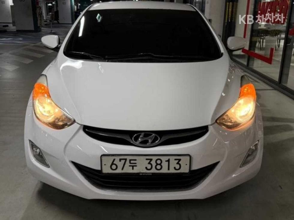Hyundai Avante (Elantra)MD M16 GDi LUXURY - Image 1