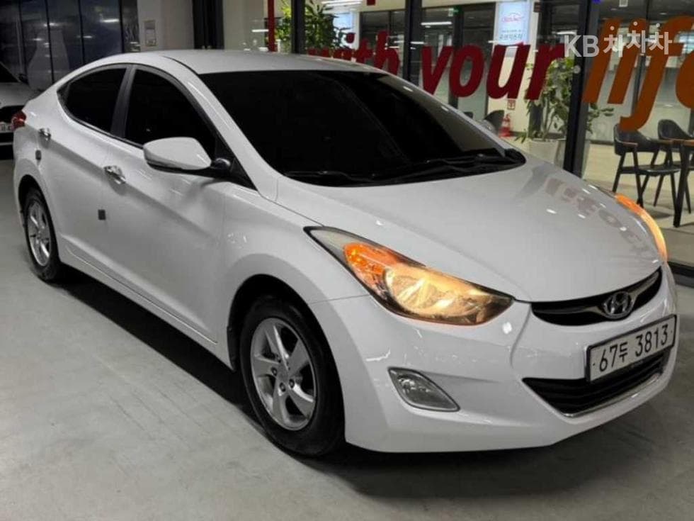 Hyundai Avante (Elantra)MDM16 GDi LUXURY - 2