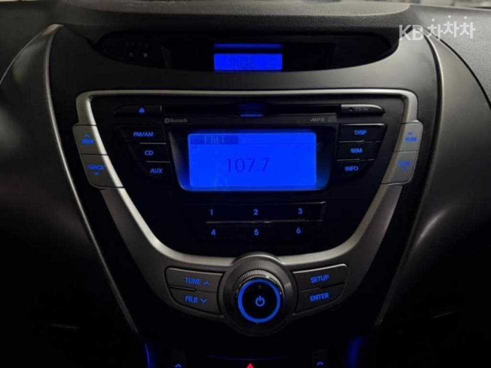 Hyundai Avante (Elantra)MDM16 GDi LUXURY - 10