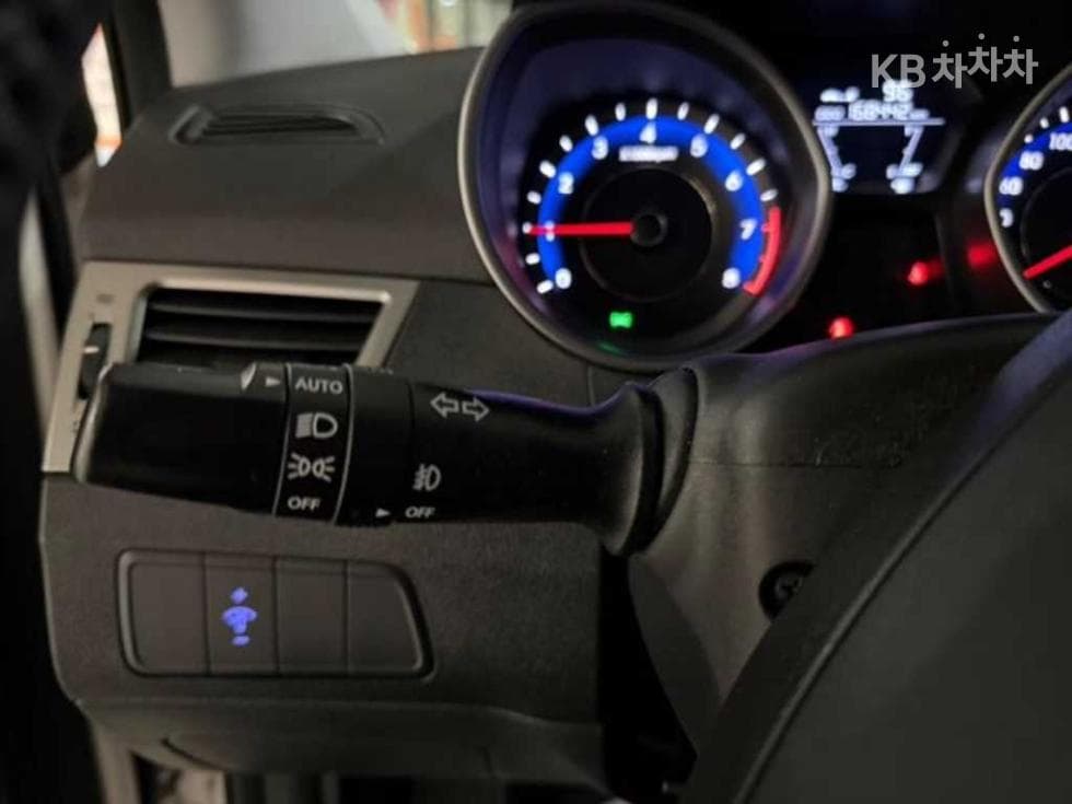 Hyundai Avante (Elantra)MDM16 GDi LUXURY - 13