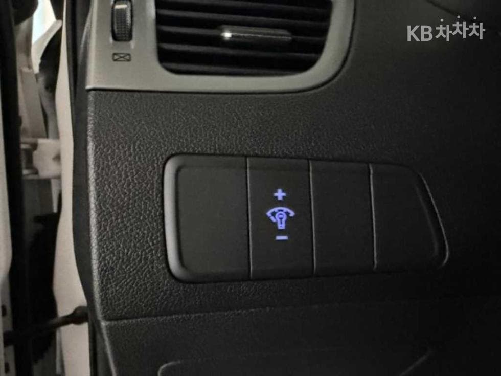 Hyundai Avante (Elantra)MDM16 GDi LUXURY - 16