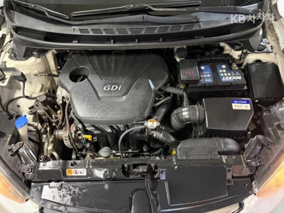 Hyundai Avante (Elantra)MDM16 GDi LUXURY - 19
