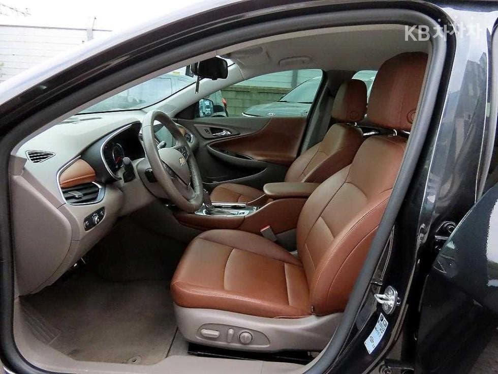 GM Korea All New Malibu2.0 Turbo LT Premium - 5
