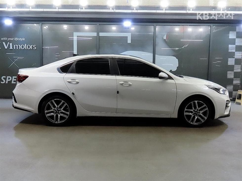 Kia All New K31.6 Gasoline Prestige - 3