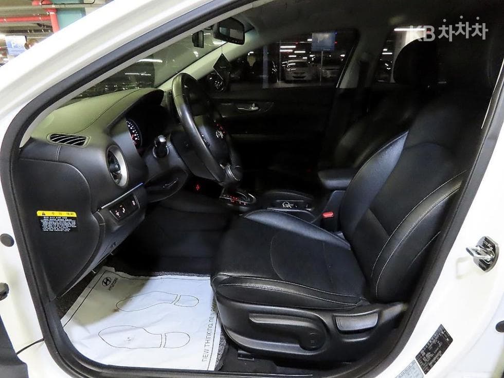 Kia All New K31.6 Gasoline Prestige - 6