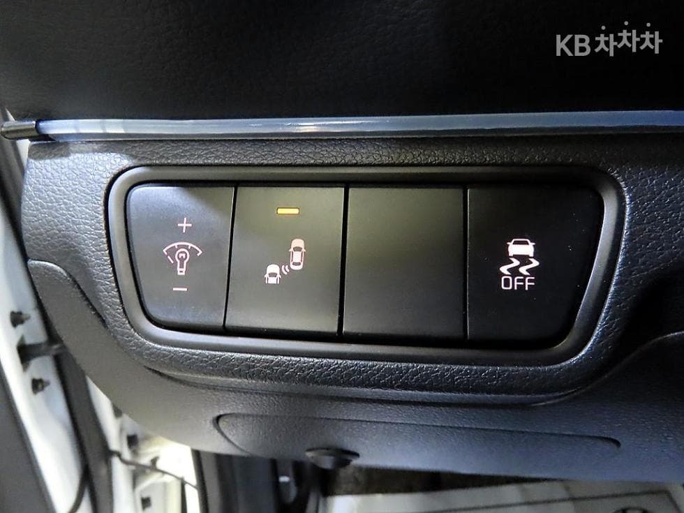 Kia All New K31.6 Gasoline Prestige - 14
