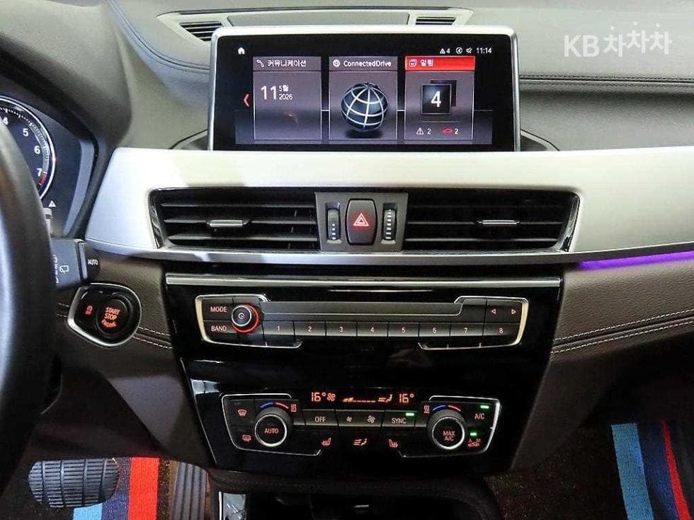 BMW X1 (F48)xDrive 20i M Sport Package - 11