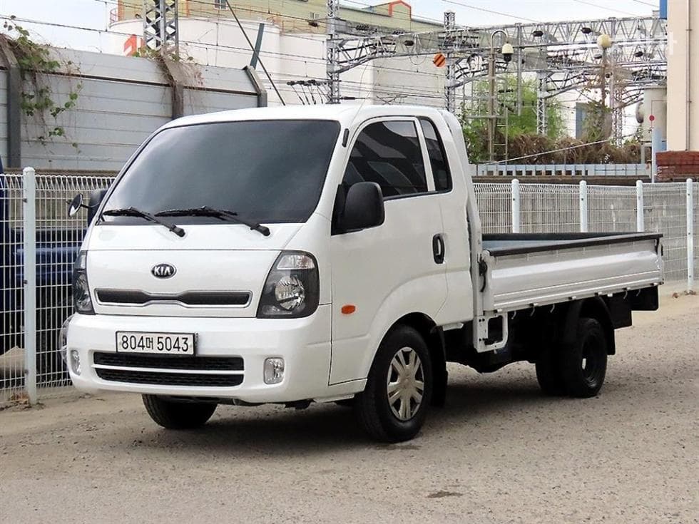 Kia Bongo 3 (light truck) 1 Ton King Cab Extra Long CRDi Luxury - Image 1