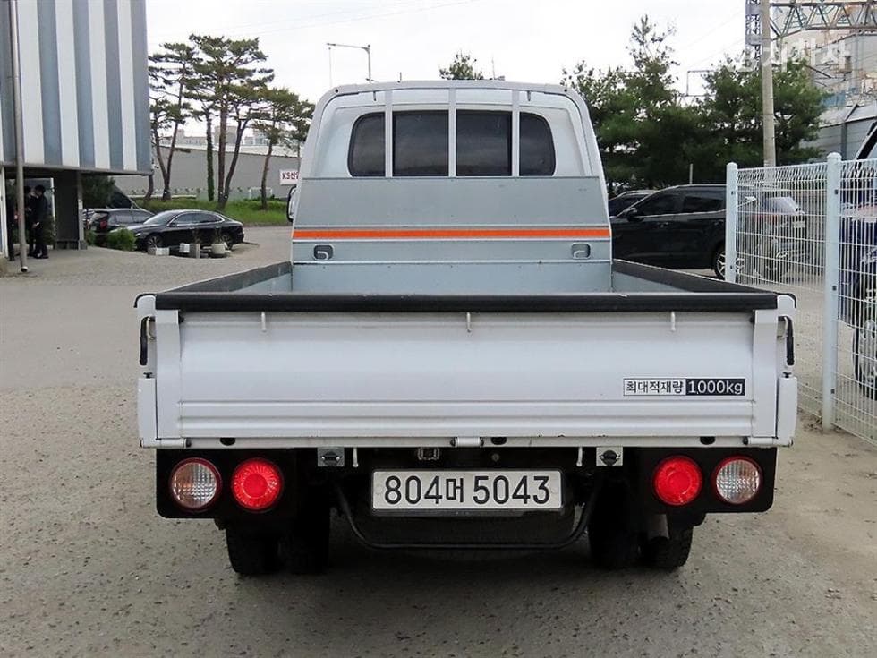 Kia Bongo 3 (light truck)1 Ton King Cab Extra Long CRDi Luxury - 4