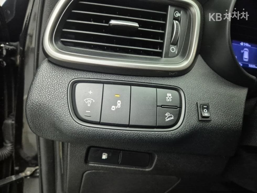 Kia The New (facelift) Sorento2.0 T-GDI 2WD Prestige - 17