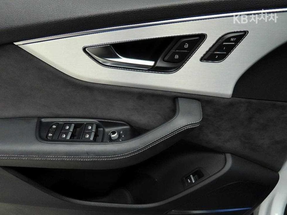 Ауди Нов Q73.0 55 TFSI Quattro Premium - 11