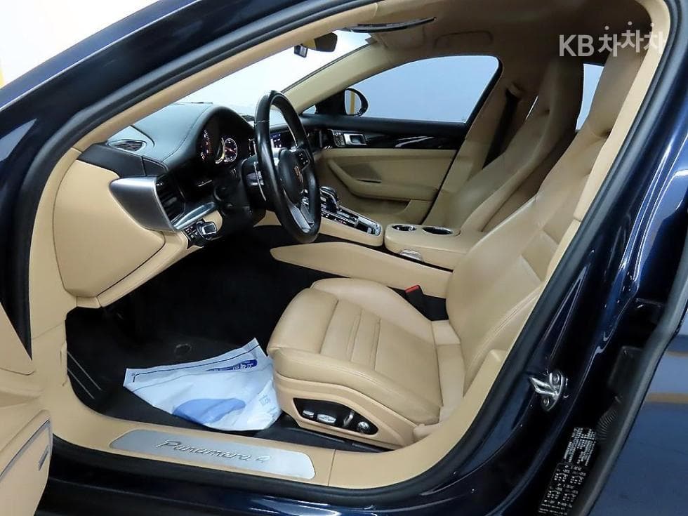 Porsche 파나메라 (971)3.0 4 Standard - 5