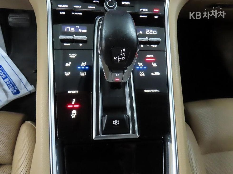 Porsche 파나메라 (971)3.0 4 Standard - 10