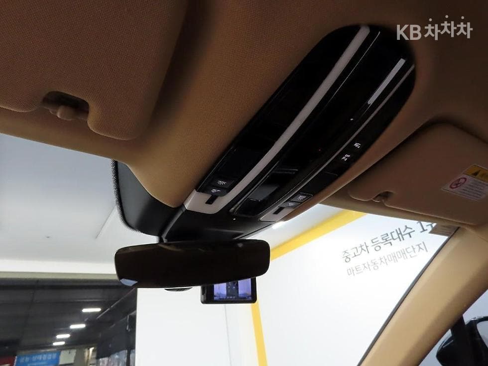 Porsche 파나메라 (971)3.0 4 Standard - 16
