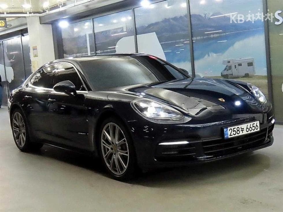 Porsche 파나메라 (971) 2.9 4S Standard - Image 1