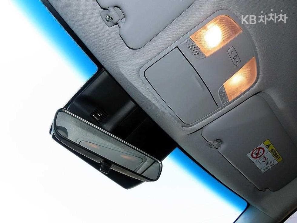 Hyundai The New (facelift) Kona1.6 Gasoline Turbo 2WD Smart - 16